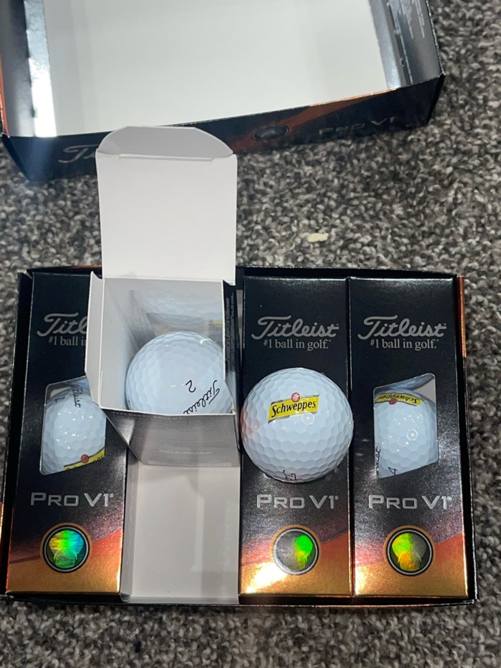 Titleist ProV1 Golf Ball Schweppes NIB - Picture 3 of 6
